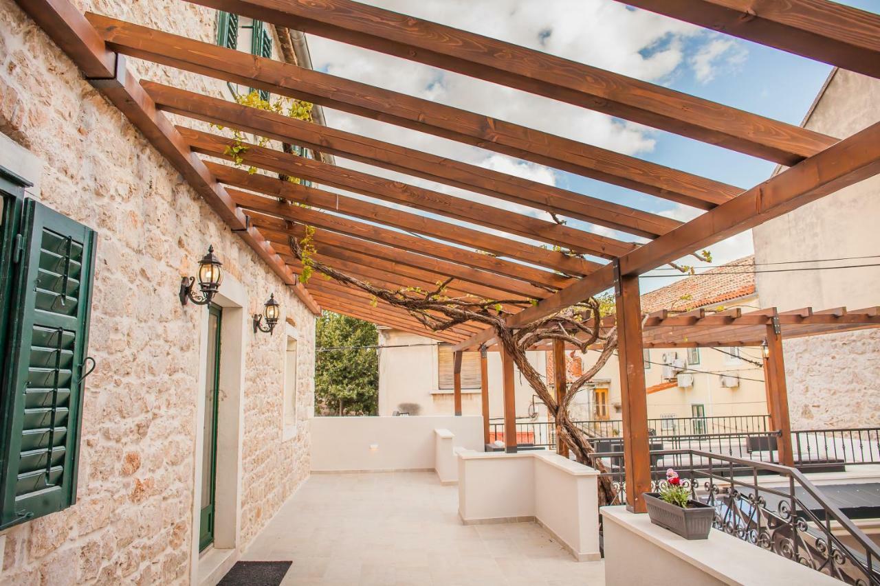 Hostel Scala Šibenik Kültér fotó